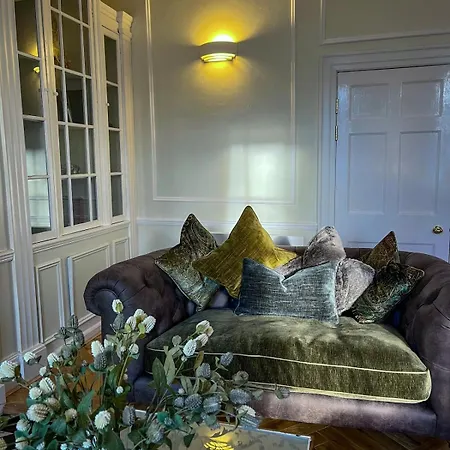 Location Location Location! Spacious Centre 2bed 2bath Apartment Leeds (West Yorkshire)