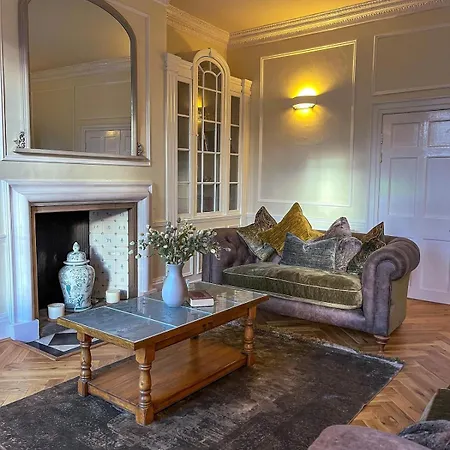 Location Location Location! Spacious Centre 2bed 2bath * Leeds (West Yorkshire)